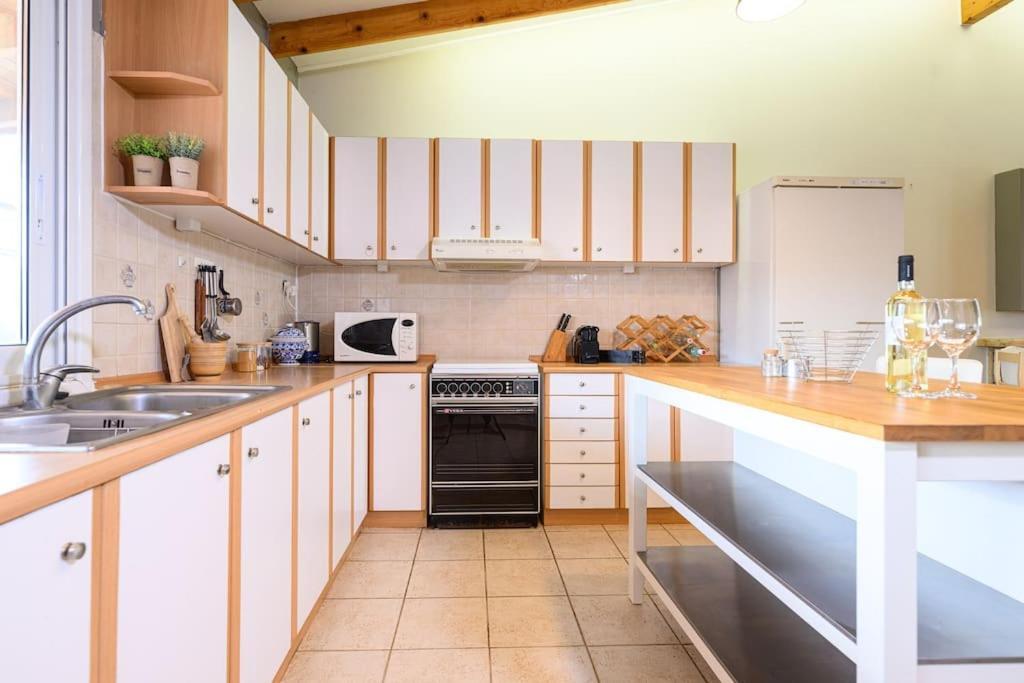 Farmbill Villa Markópoulon Екстериор снимка